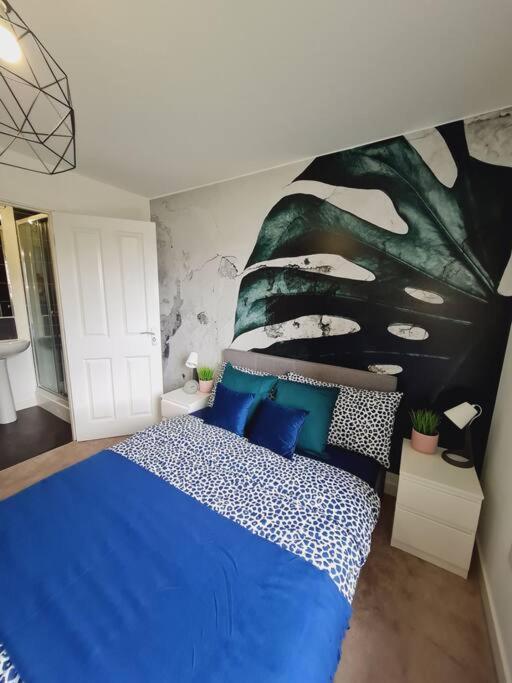Stylish 2 Bedroom Apartment / Free Gated Parking Glasgow Eksteriør billede